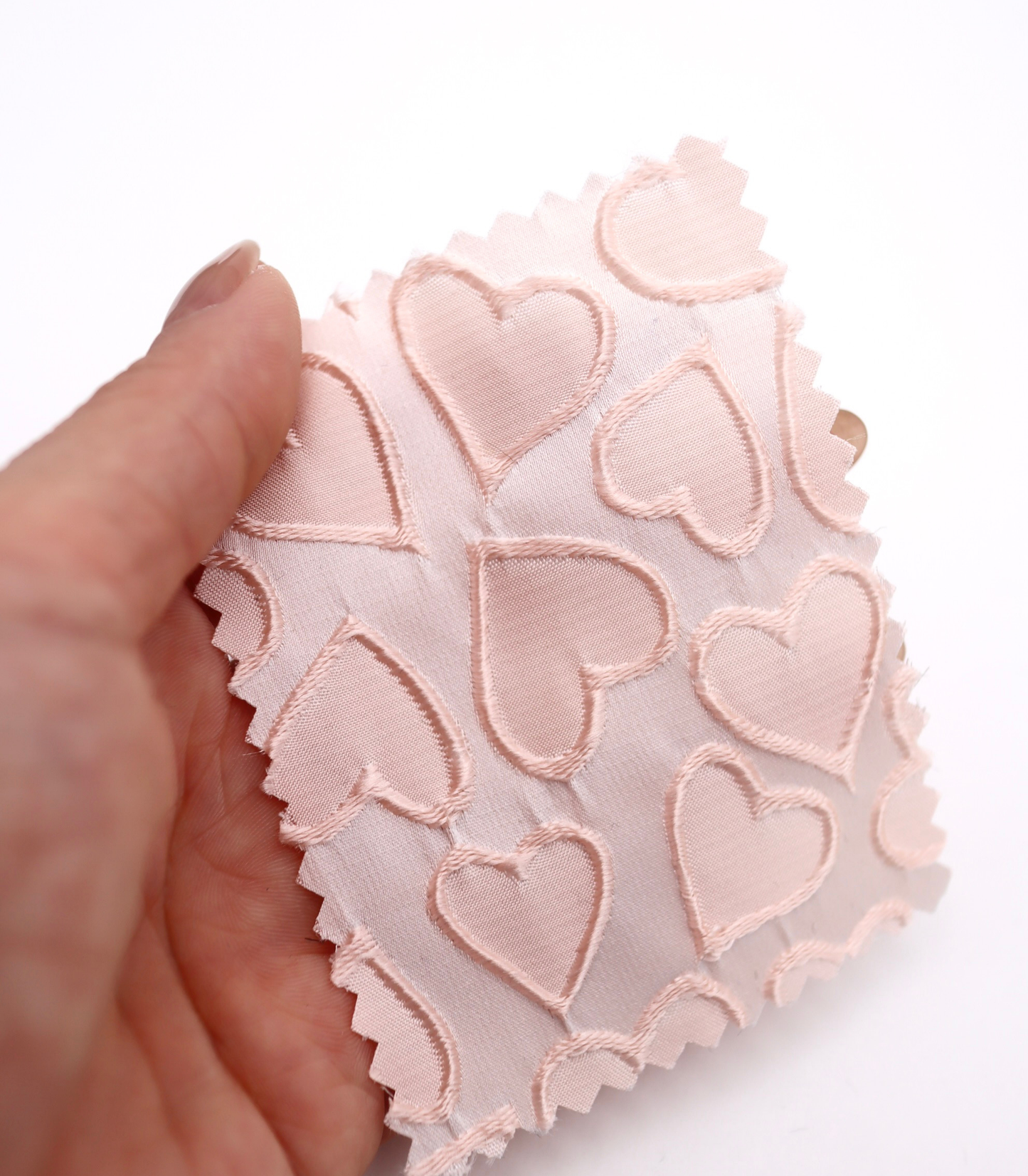 【25SS-041】ぷっくりハートジャガードサテン　/0.5ｙあたり=～865円