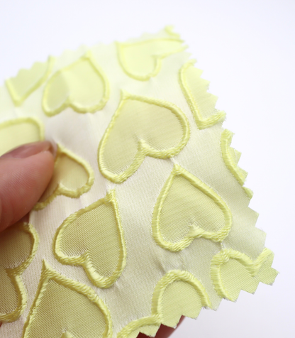 【25SS-041】ぷっくりハートジャガードサテン　/0.5ｙあたり=～865円