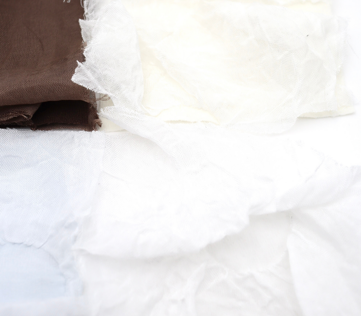 【25SS-211】ドットドッキング二重織ストレッチちりめん　/0.5ｙあたり = ～945円