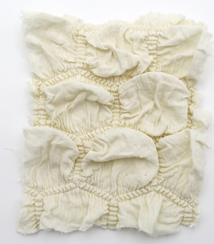 【25SS-213】ぽこぽこ六角形シャーリング加工風二重織ニット　/0.5ｙあたり = ～890円