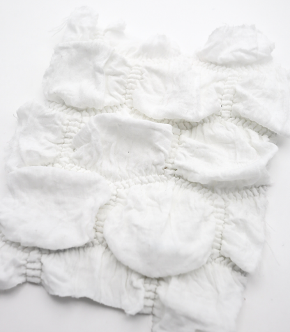 【25SS-213】ぽこぽこ六角形シャーリング加工風二重織ニット　/0.5ｙあたり = ～890円