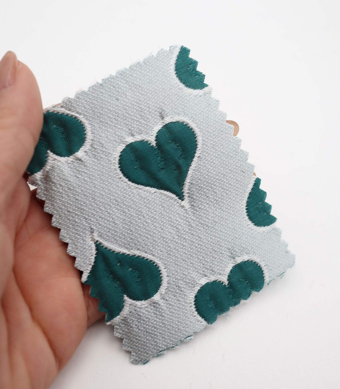 【25SS-040】ハートジャガードサテン　/0.5ｙあたり=～1025円