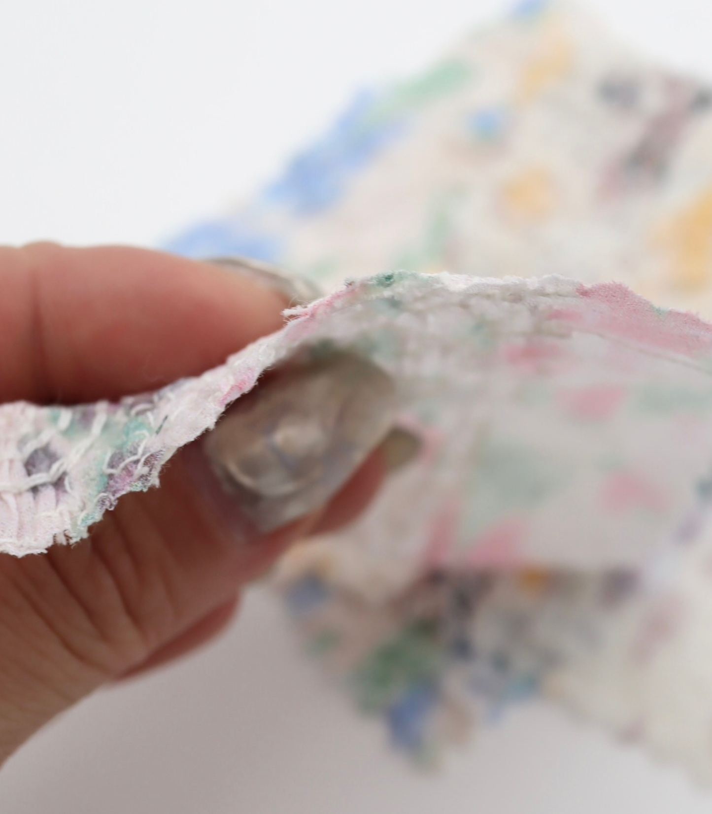 【25SS-206】シャーリング加工水彩風プリントローン　/0.5ｙあたり = ～1700円