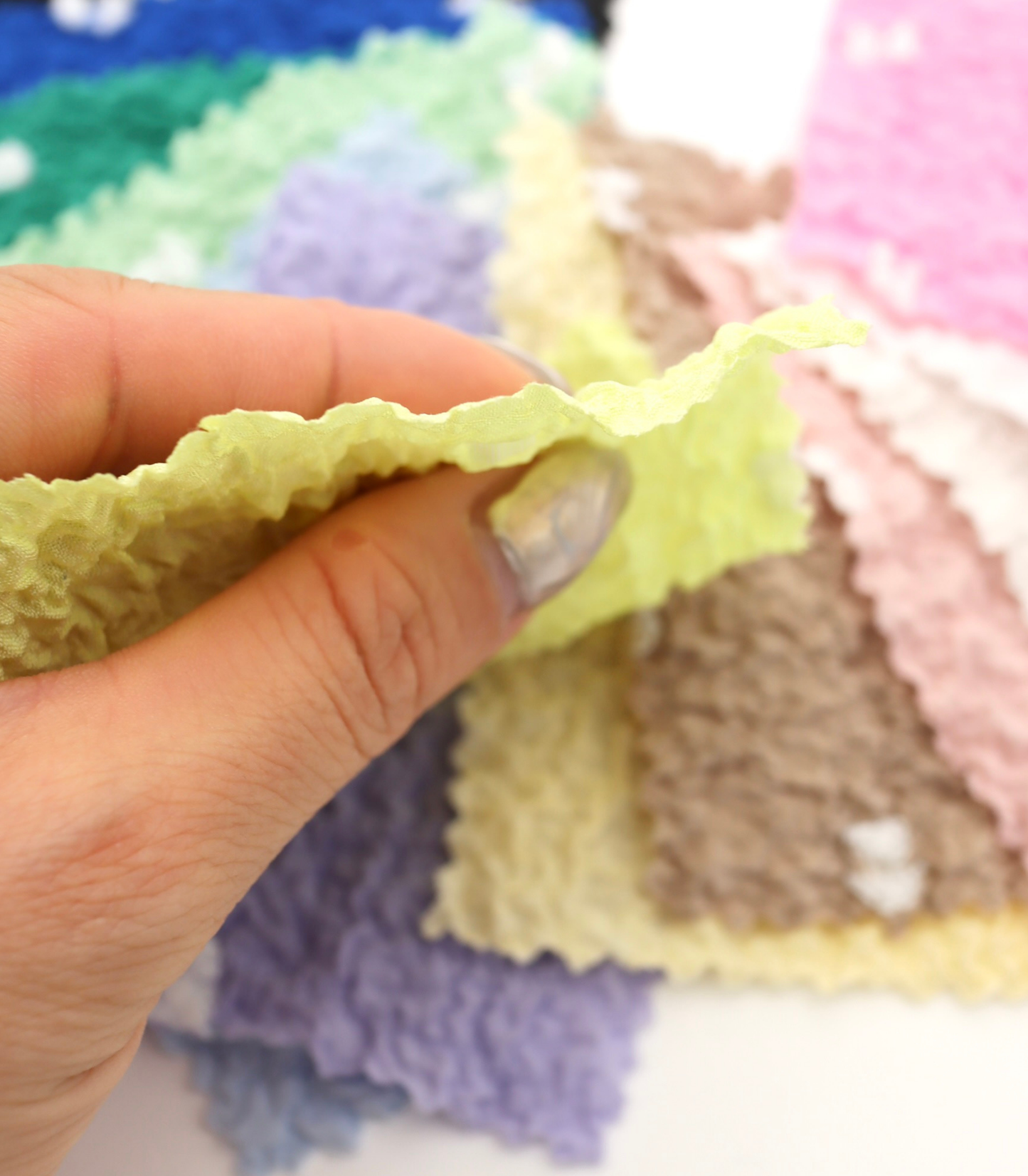 【25SS-205】カットドビードットジャガードシャーリングタフタ　/0.5ｙあたり = ～735円