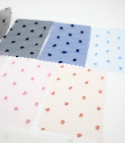 【25SS-374】もこもこカットドビードットキラキラしぼオーガンジー　/0.5ｙあたり = ～715円