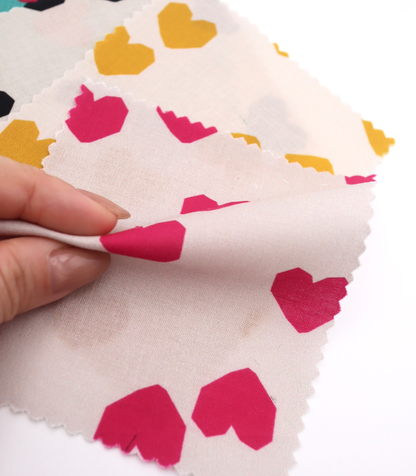 【25SS-046】ブロックハートプリント綿ローン　/0.5ｙあたり=～825円