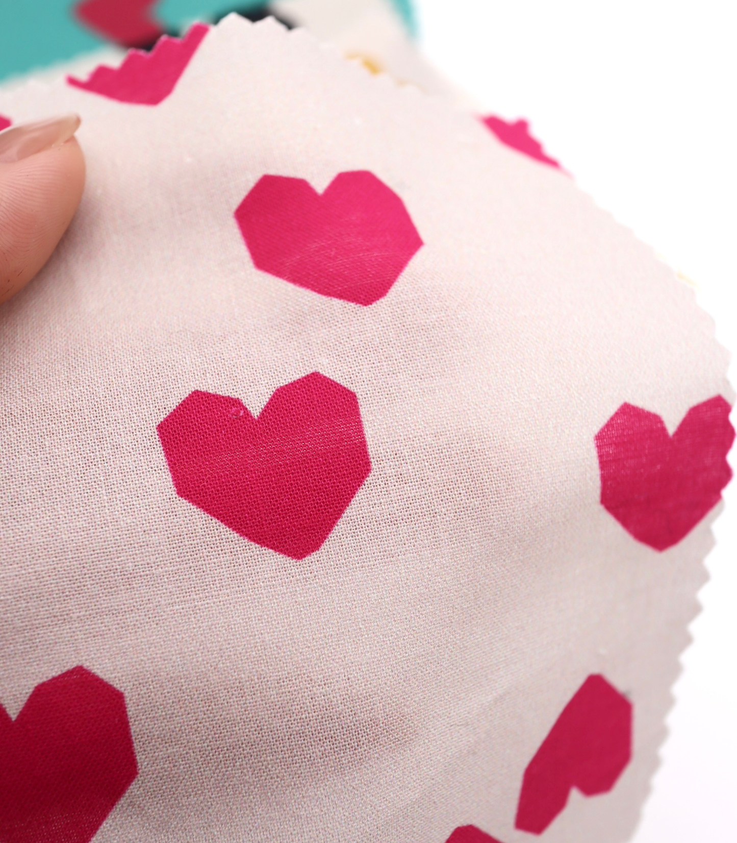 【25SS-046】ブロックハートプリント綿ローン　/0.5ｙあたり=～825円