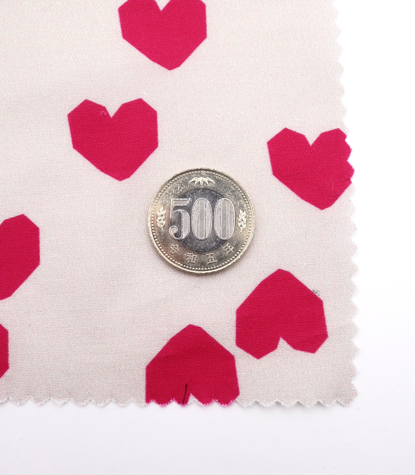 【25SS-046】ブロックハートプリント綿ローン　/0.5ｙあたり=～825円