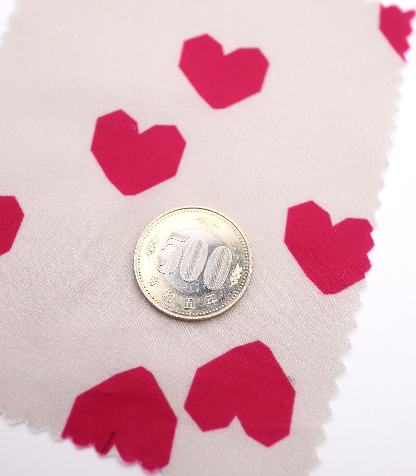 【25SS-046】ブロックハートプリント綿ローン　/0.5ｙあたり=～825円