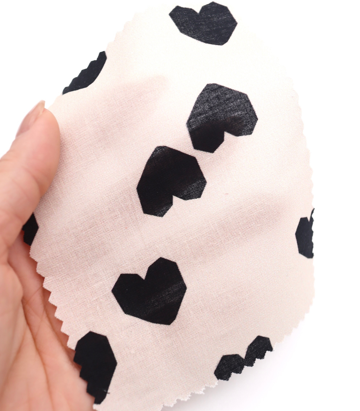 【25SS-046】ブロックハートプリント綿ローン　/0.5ｙあたり=～825円