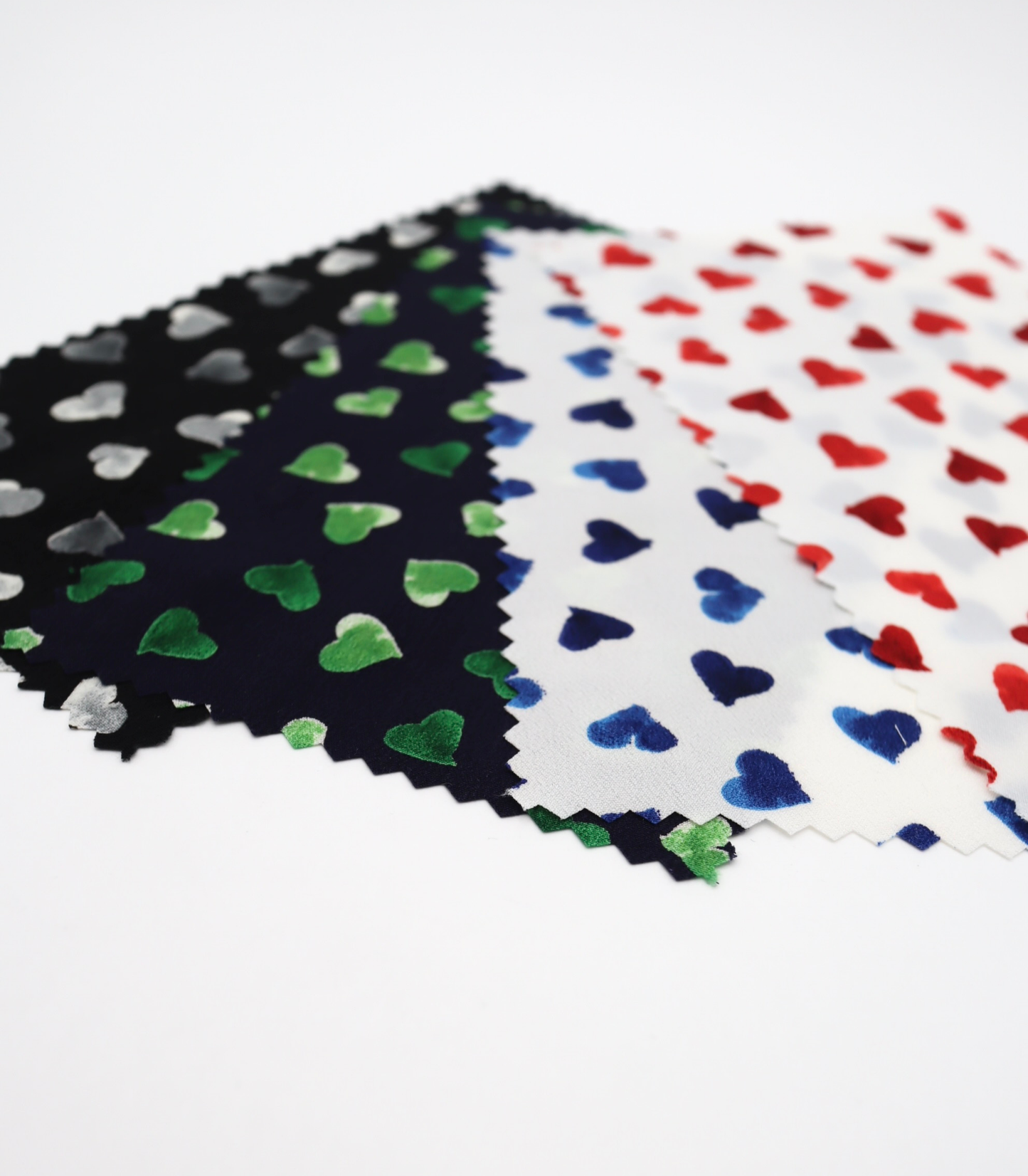 【25SS-052】ハートプリントデシン　/0.5ｙあたり=～745円