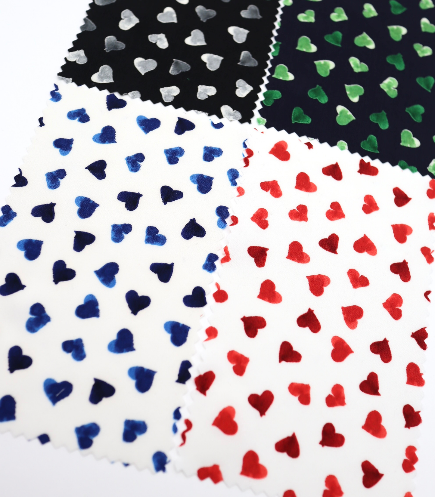 【25SS-052】ハートプリントデシン　/0.5ｙあたり=～745円