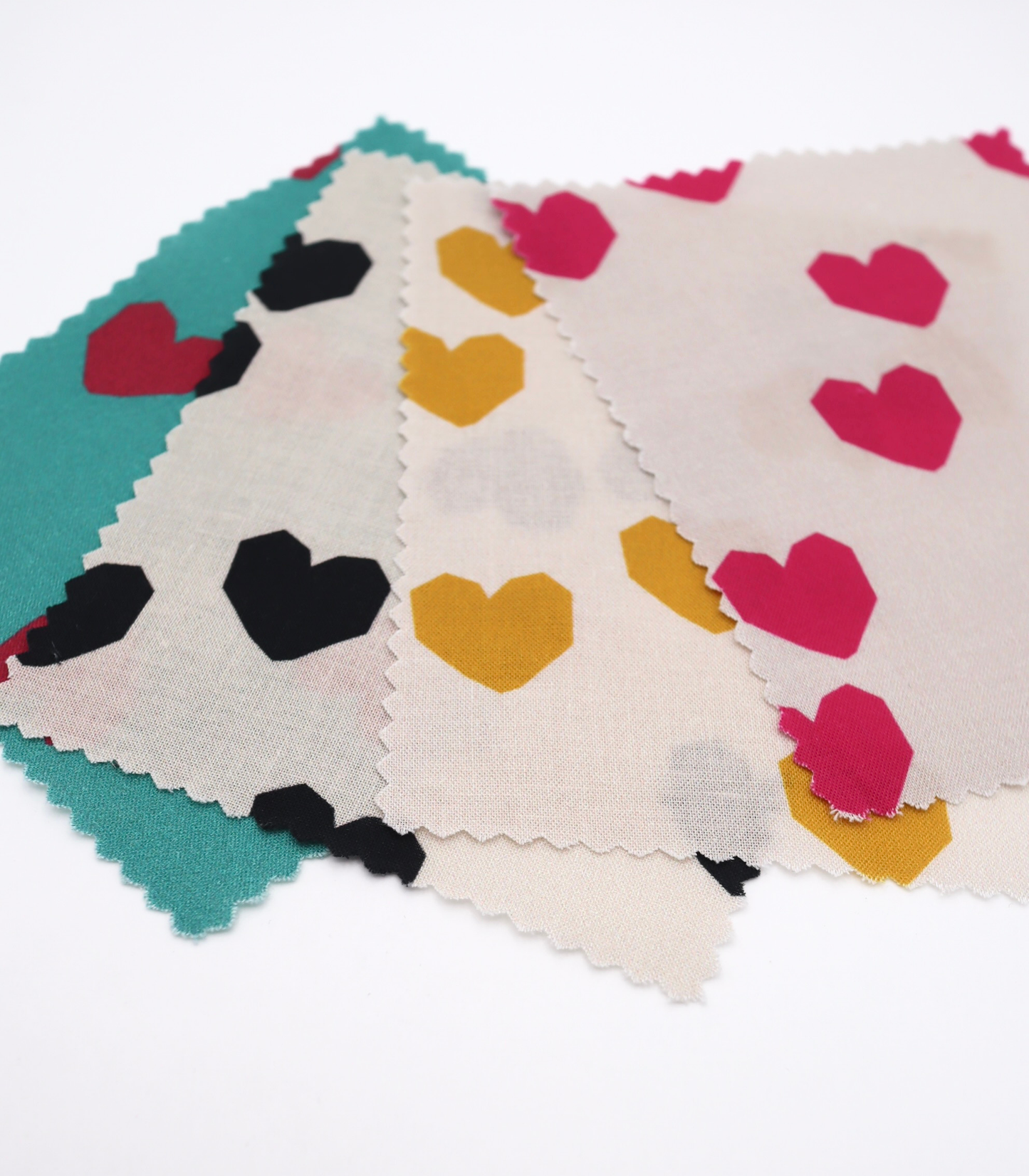 【25SS-046】ブロックハートプリント綿ローン　/0.5ｙあたり=～825円