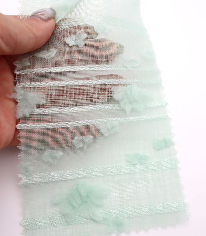 【25SS-371】もこもこフラワー×ボーダージャガードシアーローン　/0.5ｙあたり = ～580円