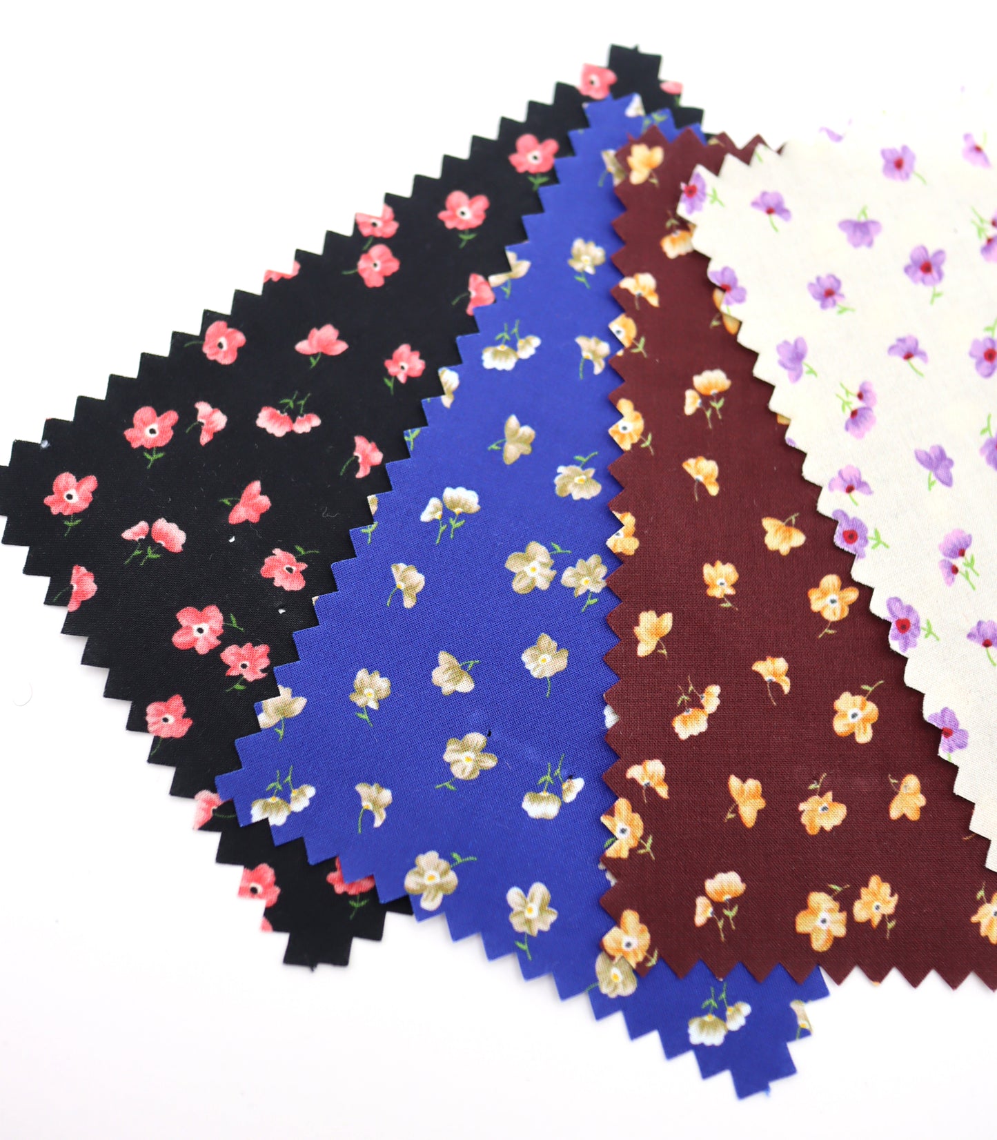 【25SS-232】小花柄プリント綿ローン　/0.5ｙあたり = ～715円