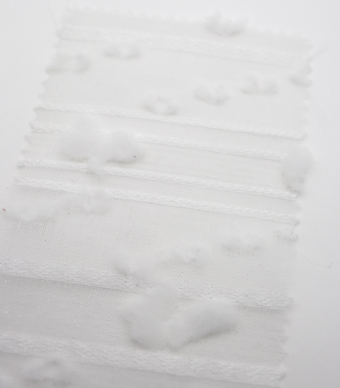 【25SS-371】もこもこフラワー×ボーダージャガードシアーローン　/0.5ｙあたり = ～580円