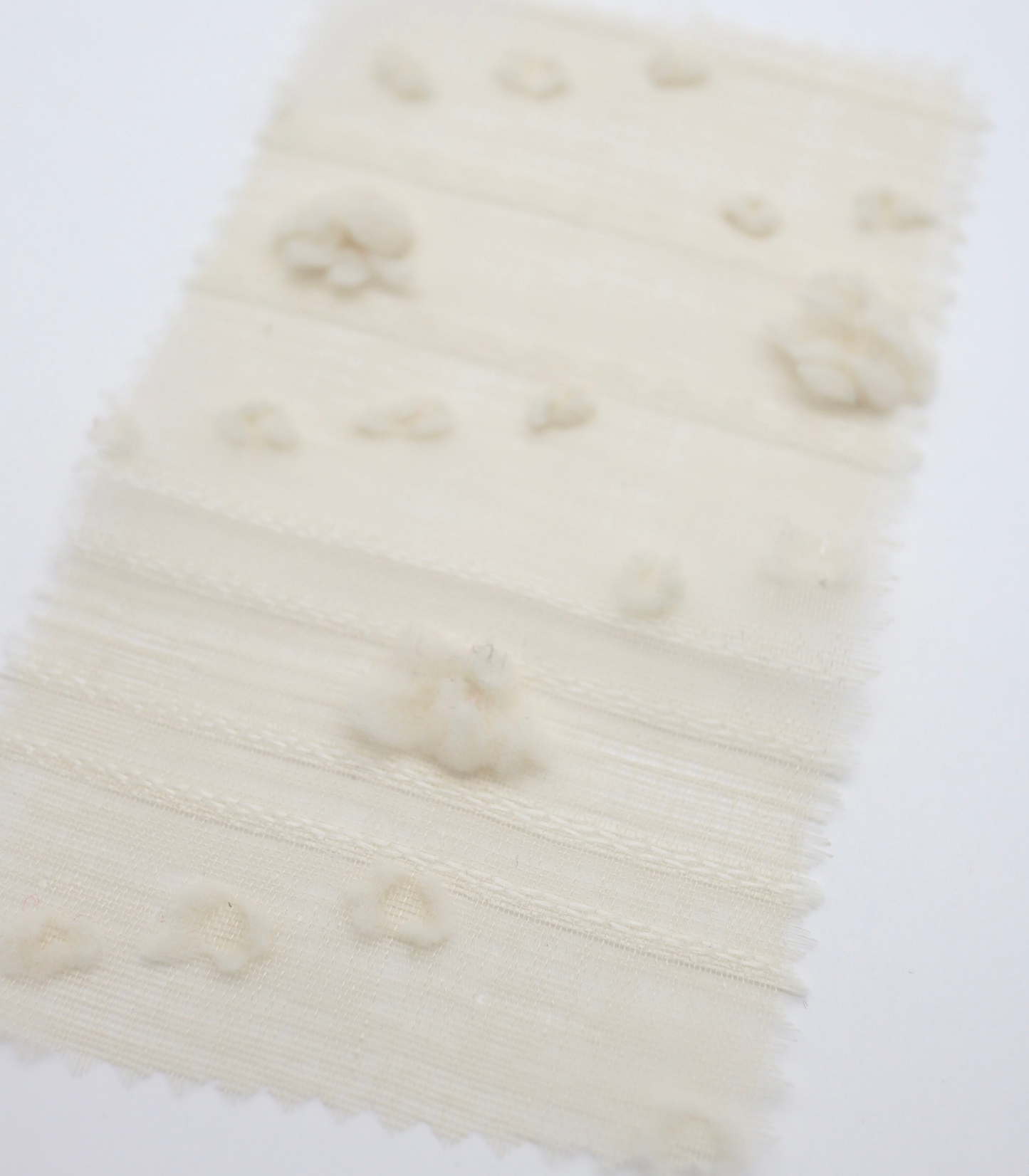 【25SS-371】もこもこフラワー×ボーダージャガードシアーローン　/0.5ｙあたり = ～580円