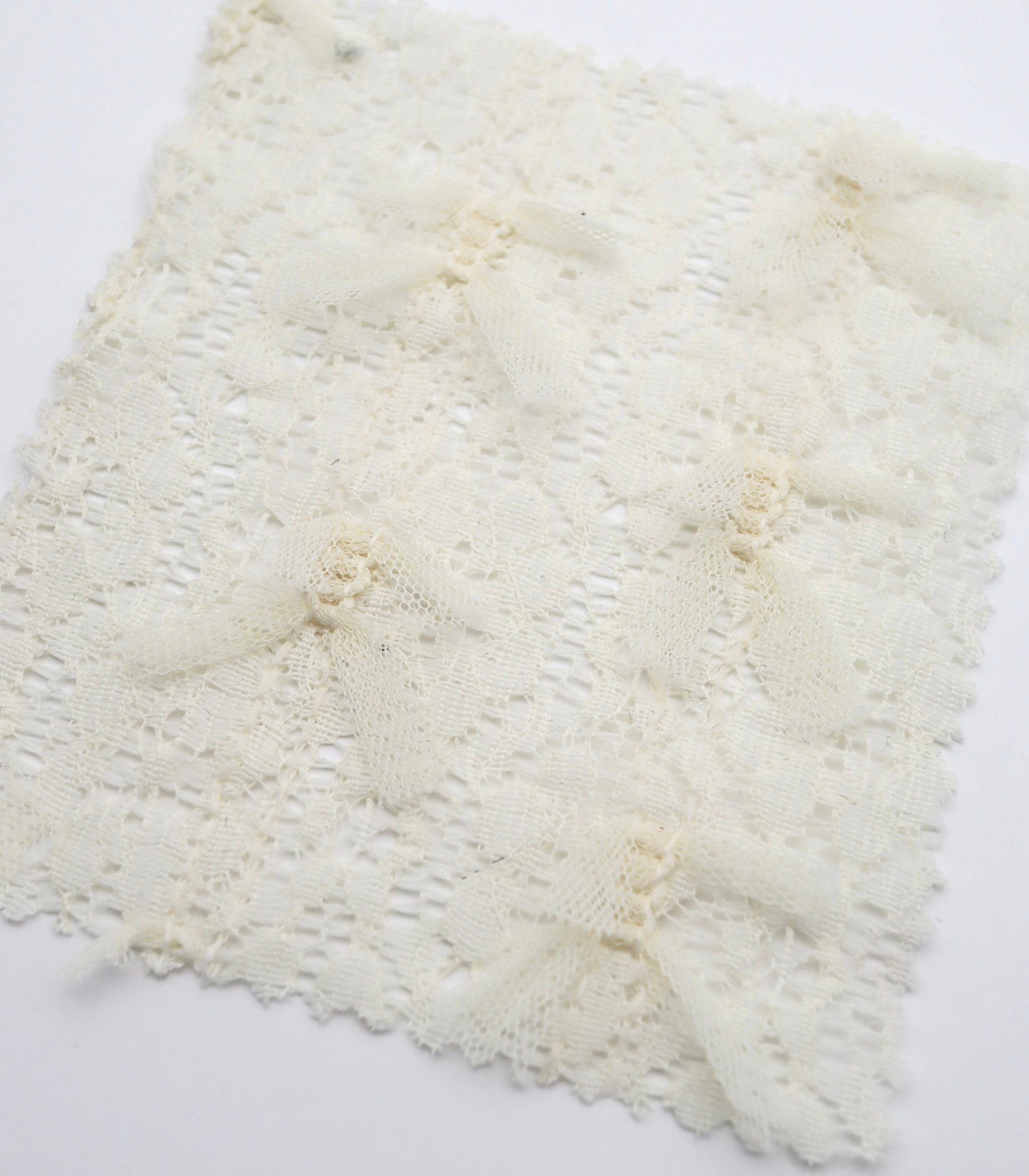 【25SS-380】チュールリボン付きレース　/0.5ｙあたり = ～1005円