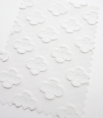 【25SS-372】立体プチフラワージャガードシフォン　/0.5ｙあたり = ～775円