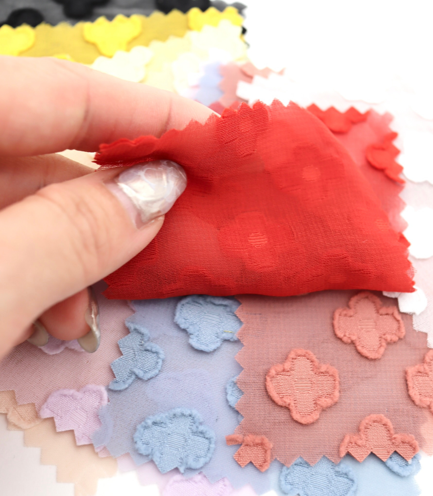 【25SS-372】立体プチフラワージャガードシフォン　/0.5ｙあたり = ～775円