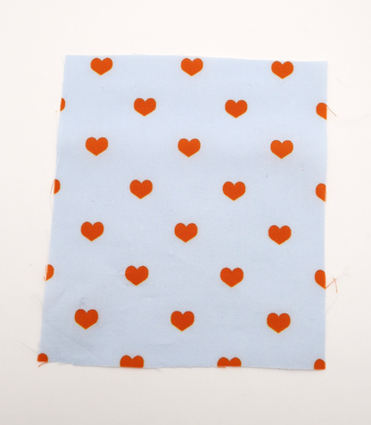 【25SS-049】プチハートプリント綿ローン　/0.5ｙあたり=～725円