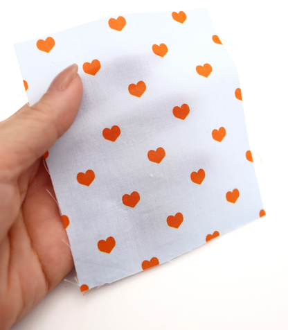 【25SS-049】プチハートプリント綿ローン　/0.5ｙあたり=～725円