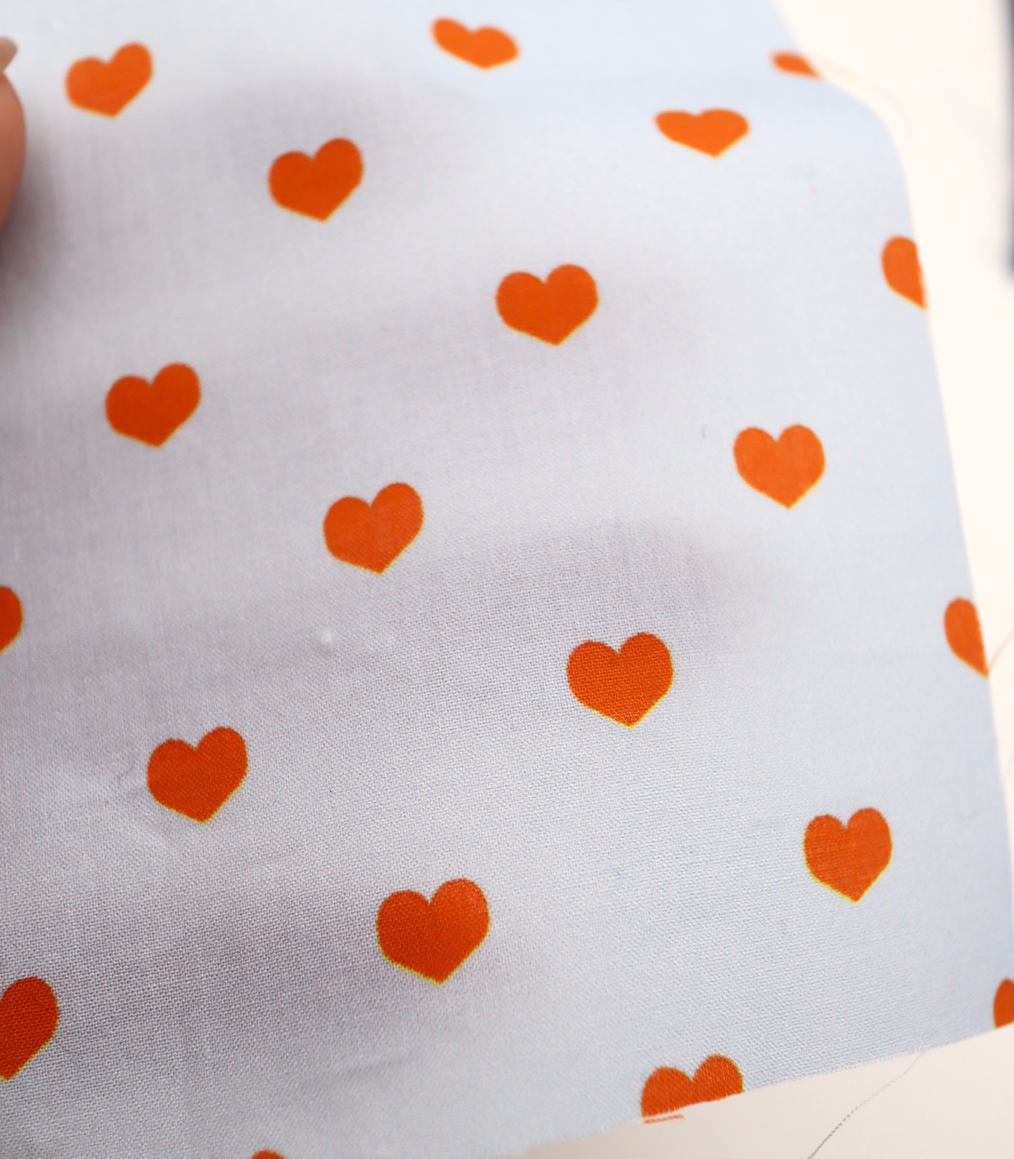 【25SS-049】プチハートプリント綿ローン　/0.5ｙあたり=～725円