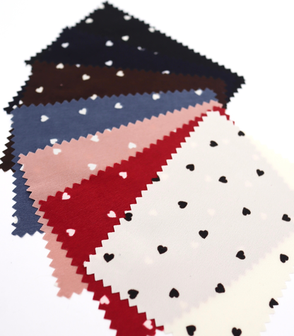 【25SS-048】プチハートプリントポリエステルデシン　/0.5ｙあたり=～765円