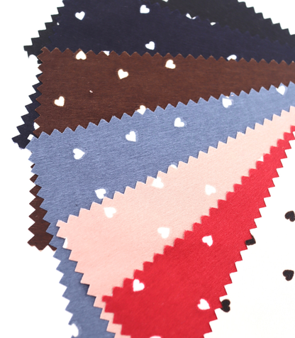 【25SS-048】プチハートプリントポリエステルデシン　/0.5ｙあたり=～765円