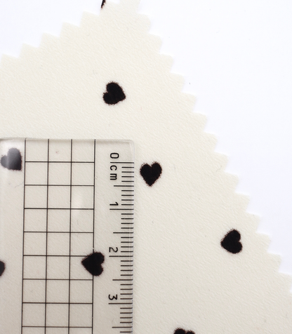 【25SS-048】プチハートプリントポリエステルデシン　/0.5ｙあたり=～765円