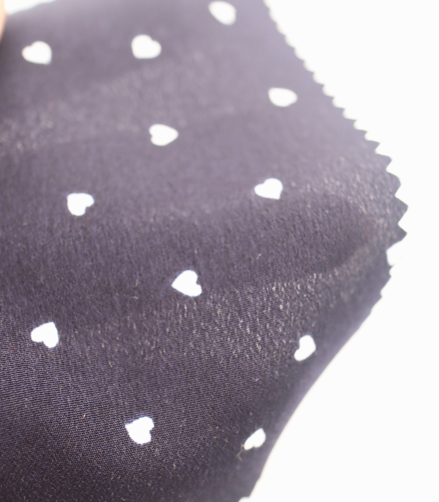 【25SS-048】プチハートプリントポリエステルデシン　/0.5ｙあたり=～765円