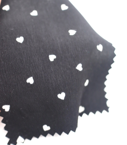 【25SS-048】プチハートプリントポリエステルデシン　/0.5ｙあたり=～765円