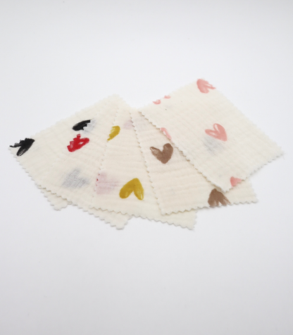 【25SS-038】スケッチ風ハートプリントダブルガーゼ　/0.5ｙあたり=～700円