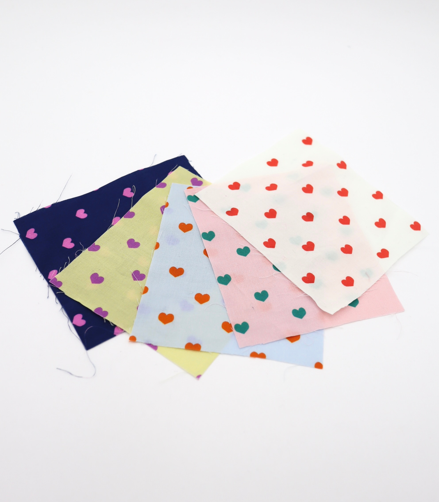 【25SS-049】プチハートプリント綿ローン　/0.5ｙあたり=～725円