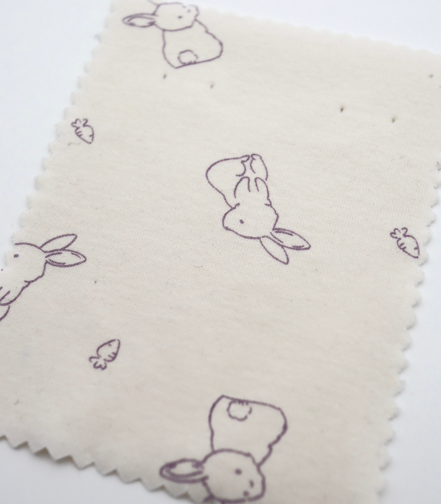 【25SS-204】うさちゃん×にんじんプリントフライス　/0.5ｙあたり = ～920円