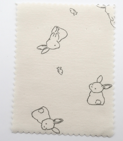 【25SS-204】うさちゃん×にんじんプリントフライス　/0.5ｙあたり = ～920円