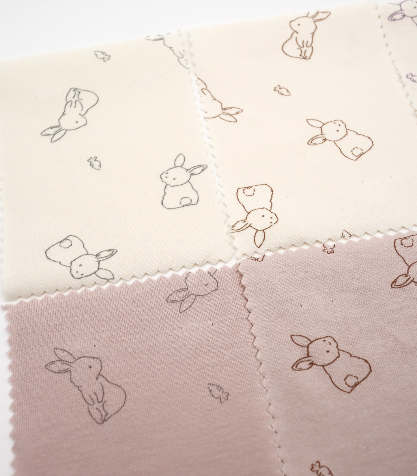 【25SS-204】うさちゃん×にんじんプリントフライス　/0.5ｙあたり = ～920円