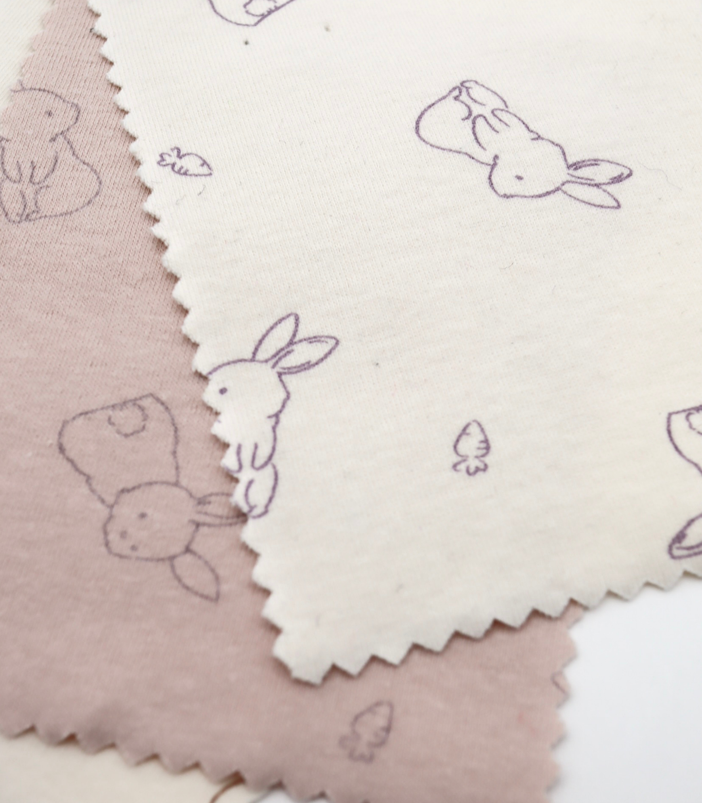 【25SS-204】うさちゃん×にんじんプリントフライス　/0.5ｙあたり = ～920円