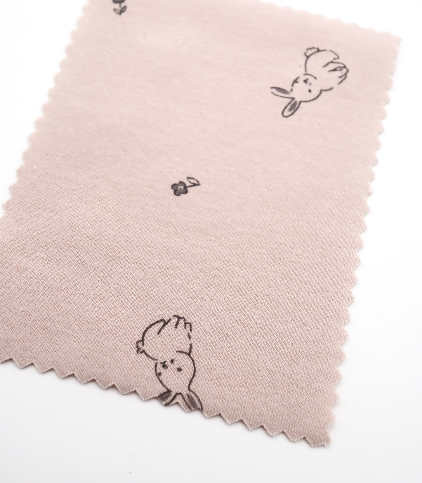 【25SS-203】うさちゃん×フラワープリントフライス　/0.5ｙあたり = ～920円