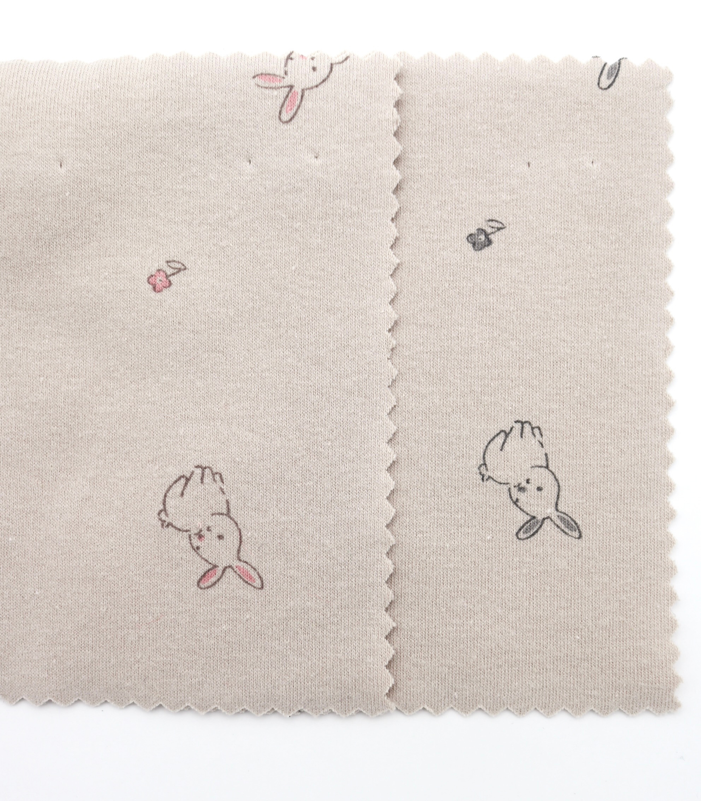 【25SS-203】うさちゃん×フラワープリントフライス　/0.5ｙあたり = ～920円