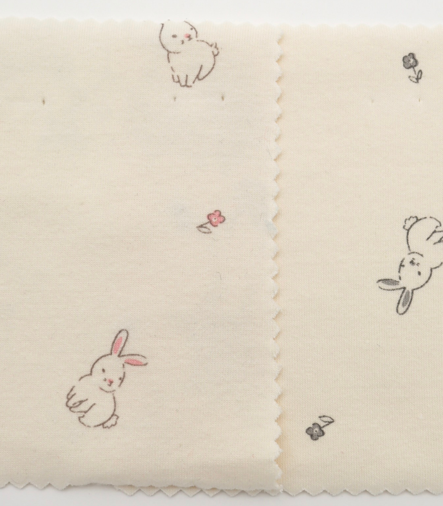 【25SS-203】うさちゃん×フラワープリントフライス　/0.5ｙあたり = ～920円