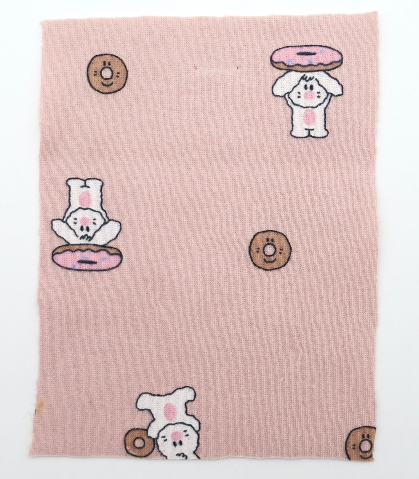 【25SS-202】ドーナッツラバーうさちゃんプリントフライス　/0.5ｙあたり = ～ 900円