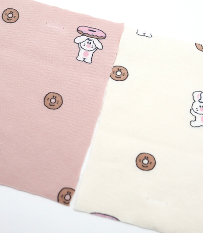 【25SS-202】ドーナッツラバーうさちゃんプリントフライス　/0.5ｙあたり = ～ 900円