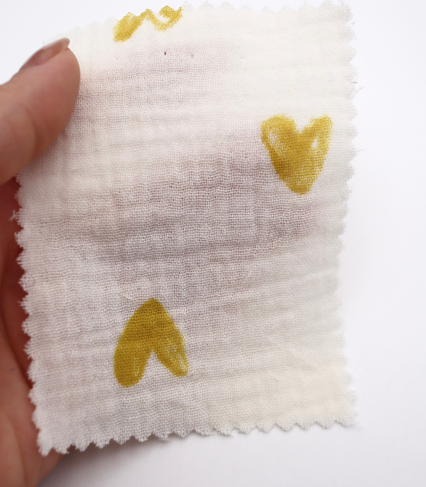 【25SS-038】スケッチ風ハートプリントダブルガーゼ　/0.5ｙあたり=～700円