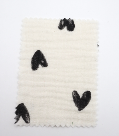 【25SS-038】スケッチ風ハートプリントダブルガーゼ　/0.5ｙあたり=～700円