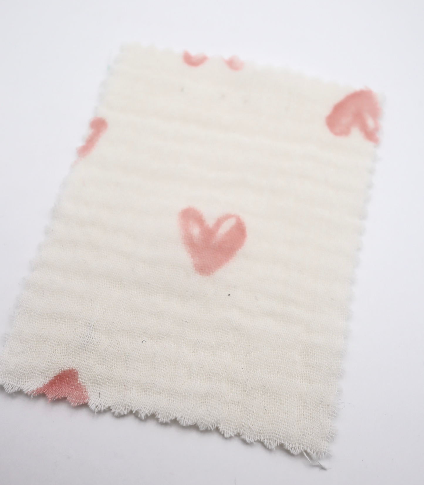 【25SS-038】スケッチ風ハートプリントダブルガーゼ　/0.5ｙあたり=～700円