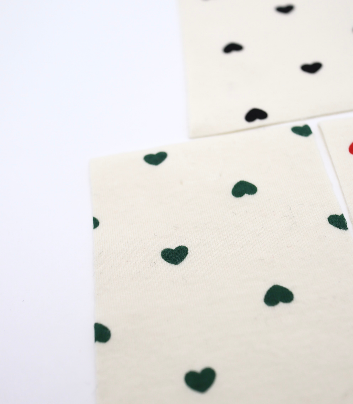 【25SS-056】プチハートプリントフライス　/0.5ｙあたり=～1270円