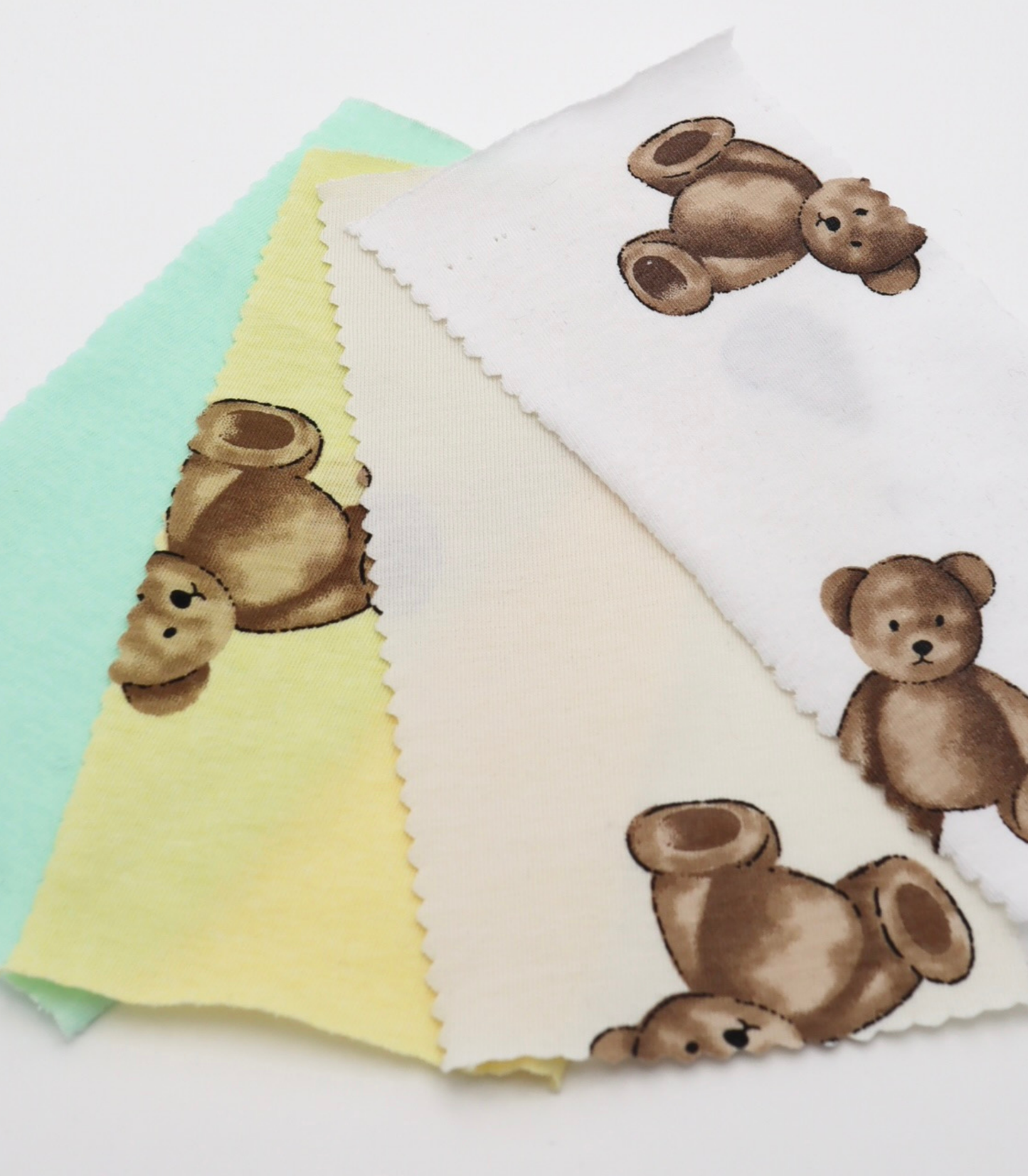 【25SS-196】クマちゃんプリント天竺　/0.5ｙあたり = ～840円