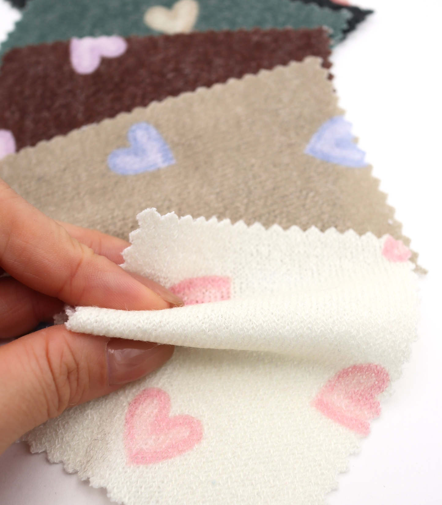 【25SS-028】スケッチ風ハートプリント天竺ニット　/0.5ｙあたり=～880円