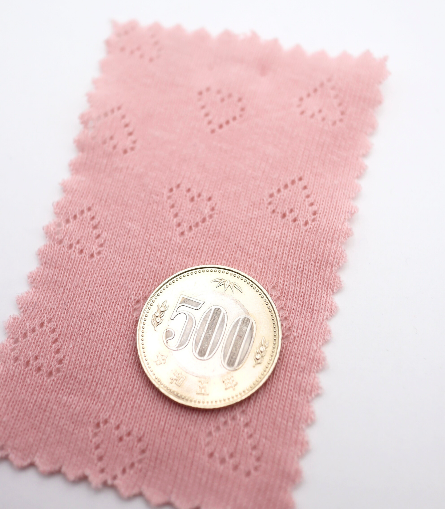 【25SS-032】ハート柄針抜きフライス　/0.5ｙあたり=～655円